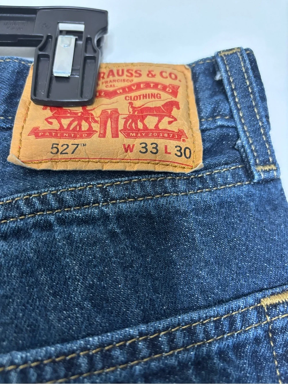 Levi's Men's Relaxed Blue Denim Jeans with Tan Leather Patch Made in USA